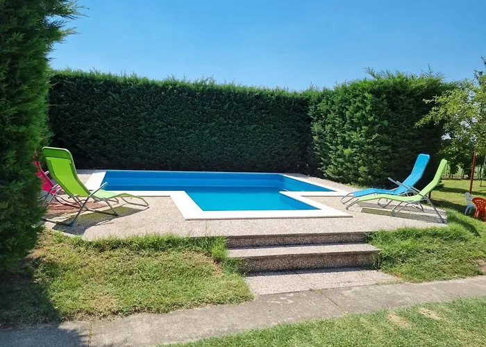 Hutiferi 아파트 *