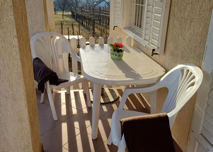 Hutiferi 아파트 시오포크