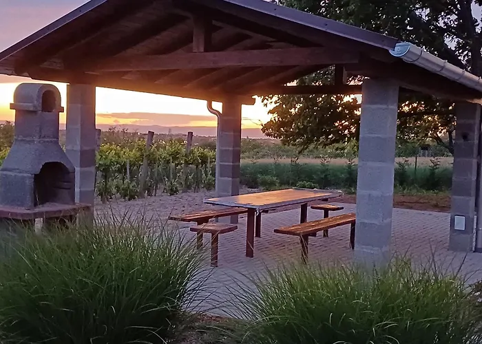 Hutiferi 아파트 시오포크